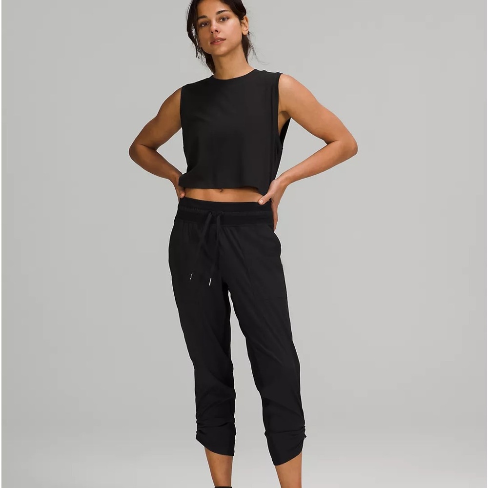 Lululemon Dance Studio Mid-Rise Crop 25"